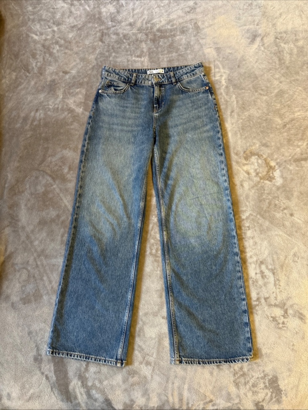 Zara Z1975 Wide Leg Blue Jeans- Sz 4 / 36 - Mid-Rise Straight Medium Wash Baggy